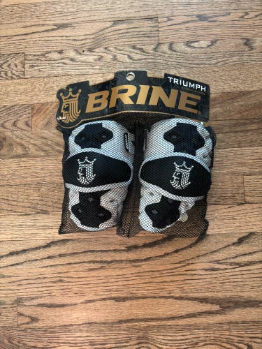 Medium Adult Brine Triumph Arm Pads (New)