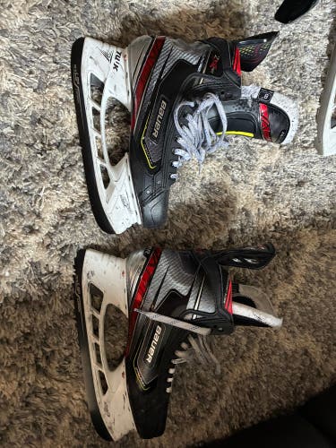 Black 2019 Bauer Vapor 2X Pro Hockey Skates Regular Width 8 (Used)