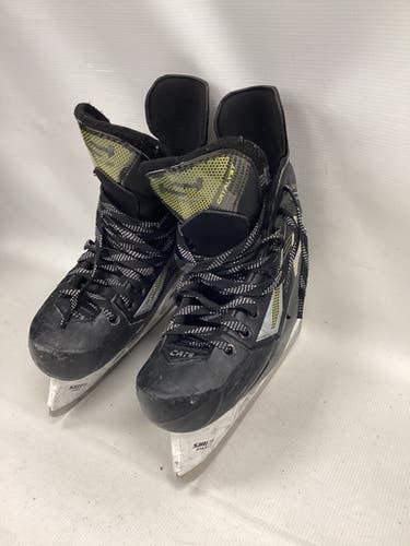 Used True Cat 5 Intermediate 5.5 Ice Hockey Skates 11851-s000022112