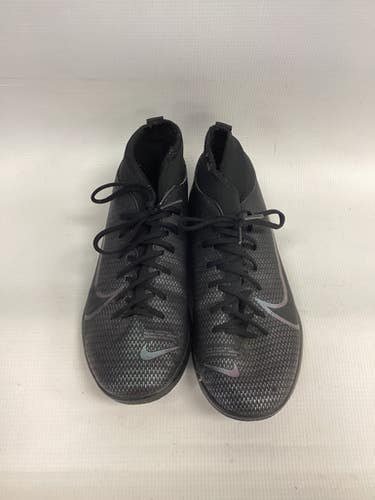 Used Nike Senior 6 Indoor Soccer Indoor Cleats 11851-s000014538