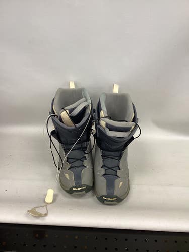 Used Salomon Fusion Senior 6.5 Women's Snowboard Boots 11851-s000020919