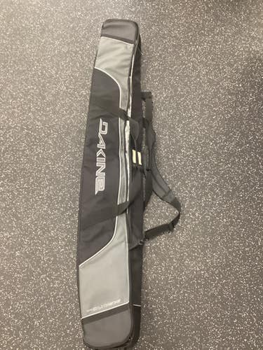 Used Dakine Dh Ski Travel Bag Black 11851-s000043953