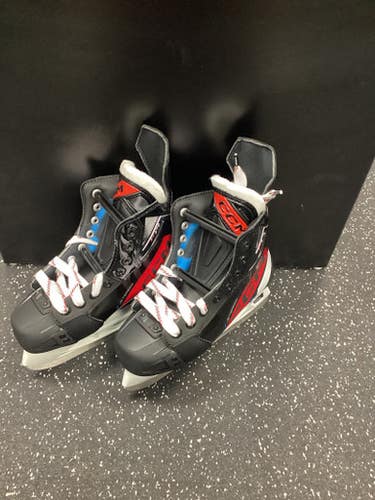 New Jetspeed 670 Jr 2.5 11851-ccmsk670-jr25