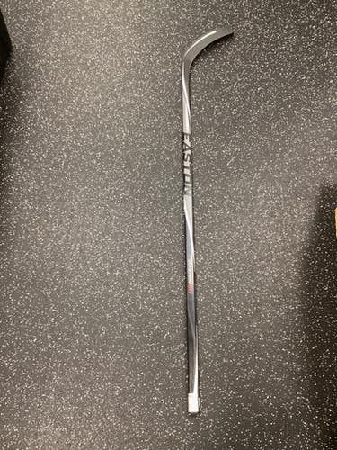 Used Easton Synergy 60 Junior One Piece Left 50 Flex 11851-s000028552