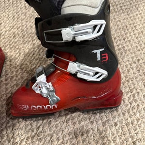 Mondo 23 & 23.5 Unisex Salomon T3 Ski Boots (Used)