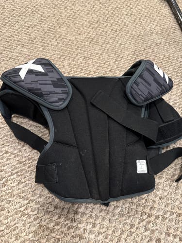 Small Youth STX Stallion 75 Shoulder Pads (Used)