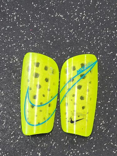 Used Nike Soccer Shin Guards Junior Yellow Junior 11849-s000040091