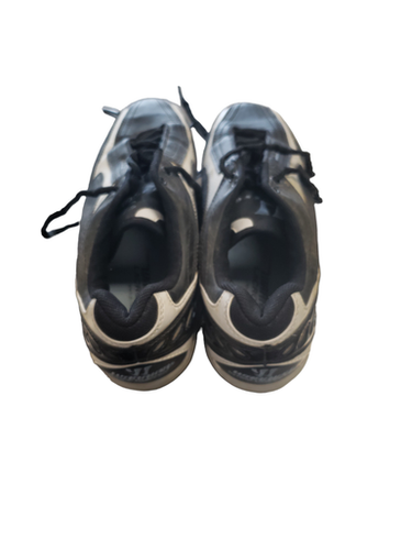Used Warrior Senior 9.5 Lacrosse Cleats 11849-s000018351