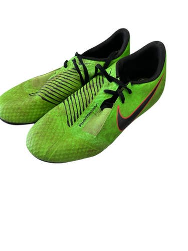 Used Nike Soccer Cleats Green Junior 04.5 11849-s000024702