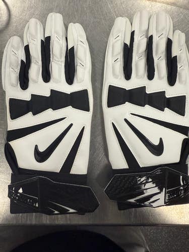 Used Nike Nike Gloves Fb Gloves White 3x 11849-s000018984