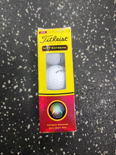 Used Titleist Nxt Extreme Golf Balls 11849-s000017118