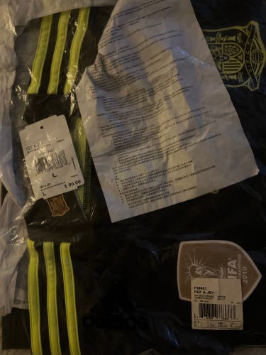 Black Large Men's Adidas Jersey (New)