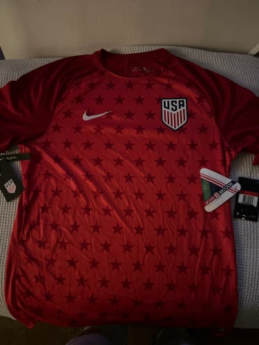 Red Large Men's Nike Jersey (New)