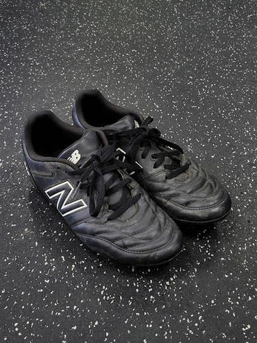 Used New Balance Soccer Cleats Black Senior 5.5 11849-s000038748