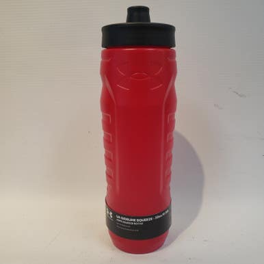 New Ua 32oz Sideline Squeeze 11849-undua70090red