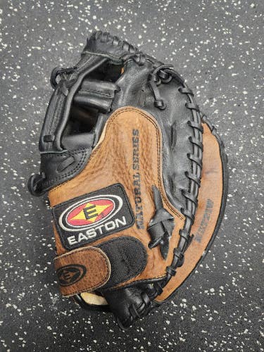 Used Easton Nat 21w Bb Sb Catchers Rh Throw Black 33" 11849-s000038602
