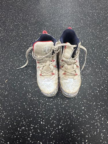 Used Under Armour Baseball Cleats Bb Sb Cleats White Junior 03.5 11849-s000038654