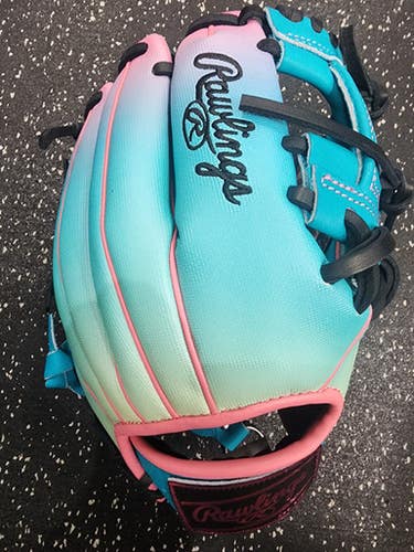 New Heart Of The Hide Teal Pink Rht 11.5" 11849-rawr00711510