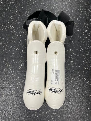 Used Martial Arts Foot Pads White Lg 11849-s000031077