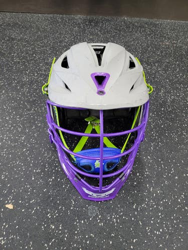 Used Cascade R Lacrosse Helmet Grey One Size 11849-s000037451