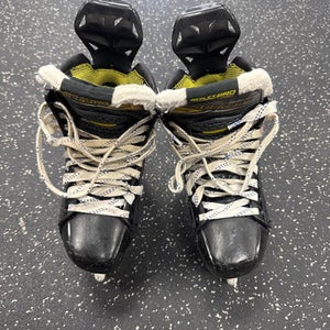 Used Bauer 2s Pro Intermediate Hockey Skate Intermediate 4.5 11849-s000036646