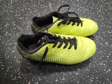 Used Vizari Soccer Cleats Neon Green Junior 01 11849-s000036692