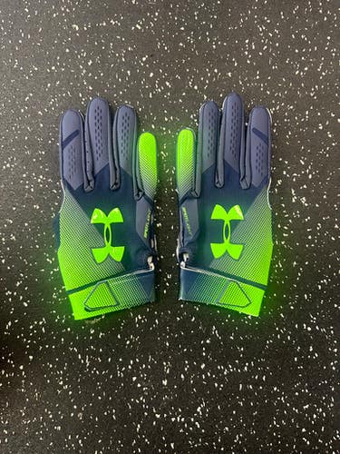 Used Under Armour Spotlight Fb Gloves Black And Neon Green Lg 11849-s000032265