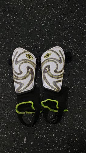 Used Adidas Soccer Shin Guards Youth Royal Blue Md 11849-s000032316