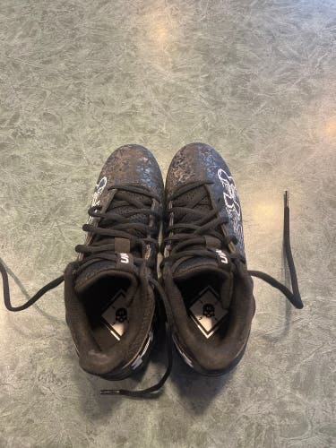 Black Kids 5Y (Big Kids / Youth) Under Armour Turf Cleats Cleats (New)