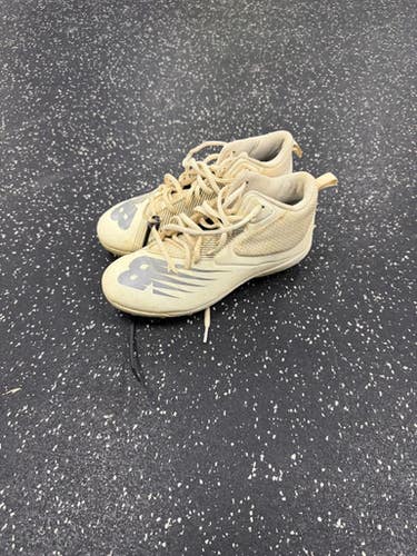 Used New Balance Freeze Lax Cleats Mens White Junior 4 11849-s000035590