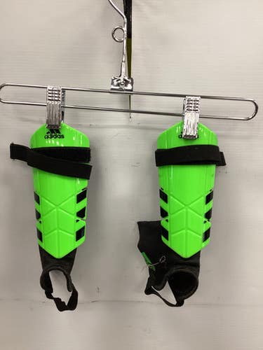 Used Adidas Soccer Shin Guards Youth Green Sm 11851-s000037770