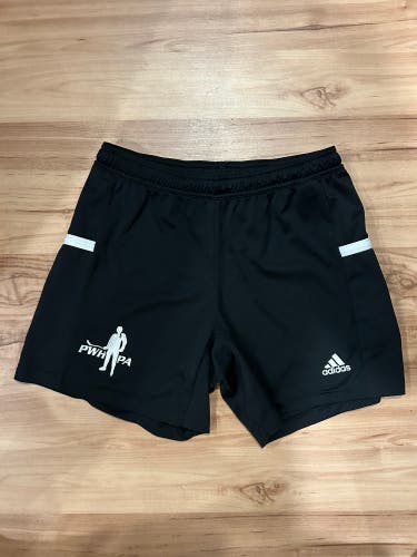 Black Medium Adult Unisex Adidas Shorts (Used)