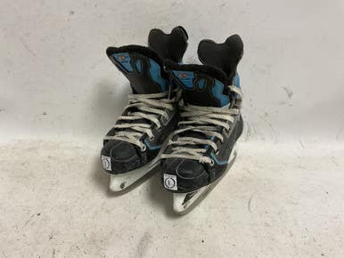 Used Ccm Vector 6.0 Junior Hockey Skate Black And Carolina Blue Junior 01 11855-s000173634