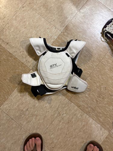 Medium Youth STX Shadow Shoulder Pads (Used)