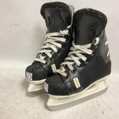 Used Chicago Junior Hockey Skate Junior 01 11855-s000196101