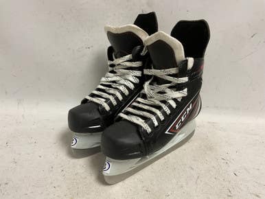 Used Ccm Jetspeed Ft440 Junior Hockey Skate White Black Red Junior 03 11855-s000200725