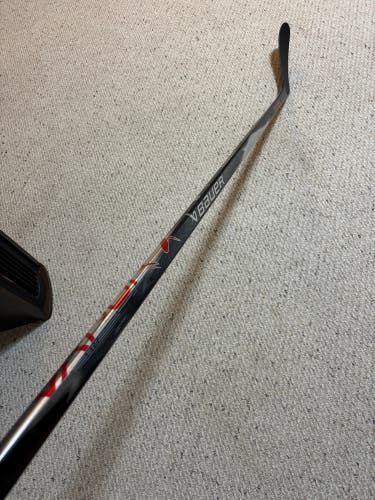 Senior Bauer Vapor League Left Hand Hockey Stick P28 77 Flex Pro Stock (New)