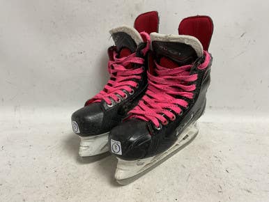 Used Bauer Vapor X600 Junior Hockey Skate White Black Red Junior 03 11855-s000201075