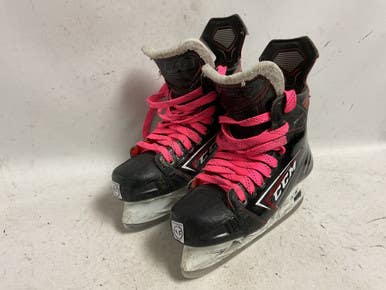 Used Ccm Jetspeed Ft490 Junior Hockey Skate White Black Red Junior 04.5 11855-s000201077