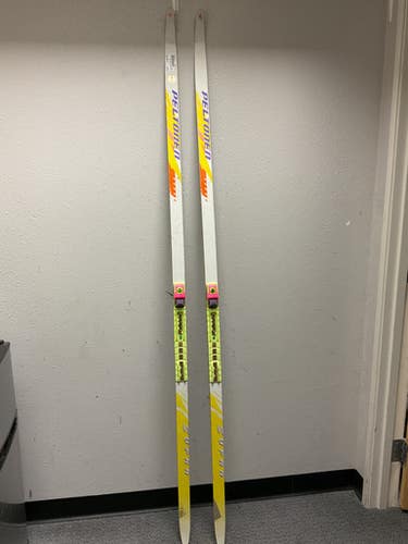 Used Pelotenen Supra Skate Mens Xc Ski Binding White And Gold 195 Cm 11855-s000201222