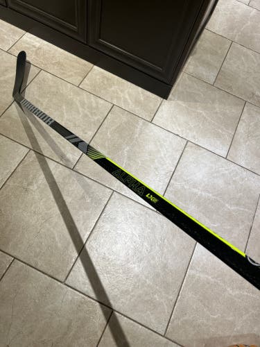 Senior Warrior Alpha LX2 Right Handed Hockey Stick M03 85 Flex (New)