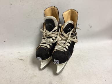 Used Micron 650 Junior 02 Ice Hockey Skates 11855-s000162950