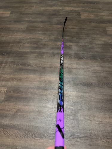 Senior Bauer Pulse Graffiti Limited Edition - Left Hand Hockey Stick P28 70 Flex (New)