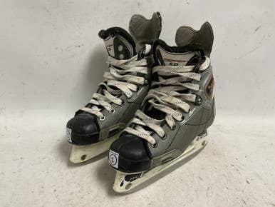 Used Ccm Vector 5.0 Junior Hockey Skate Junior 02 11855-s000199740