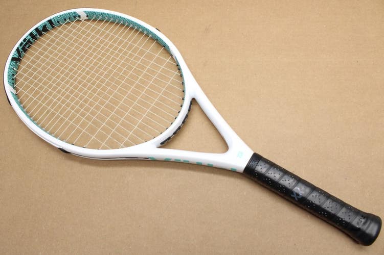 VOLKL V-CELL 2 OVERSIZE TENNIS RACQUET (4 1/4) AUTHORIZED DEALER DEMO