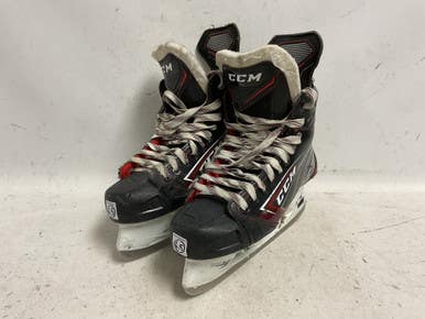 Used Ccm Jetspeed Ft470 Intermediate Hockey Skate White Black Red Intermediate 6.5 11855-s000204481