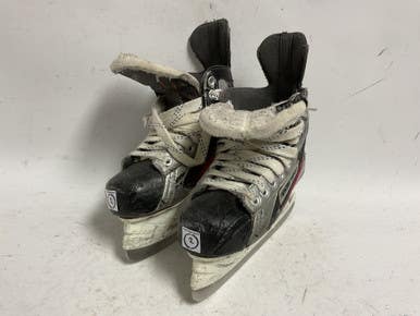 Used Bauer Vapor X3.0 Junior Hockey Skate White Black Red Junior 02 11855-s000186161