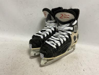 Used Ccm Tacks 252 Junior Hockey Skate Junior 01 11855-s000197710