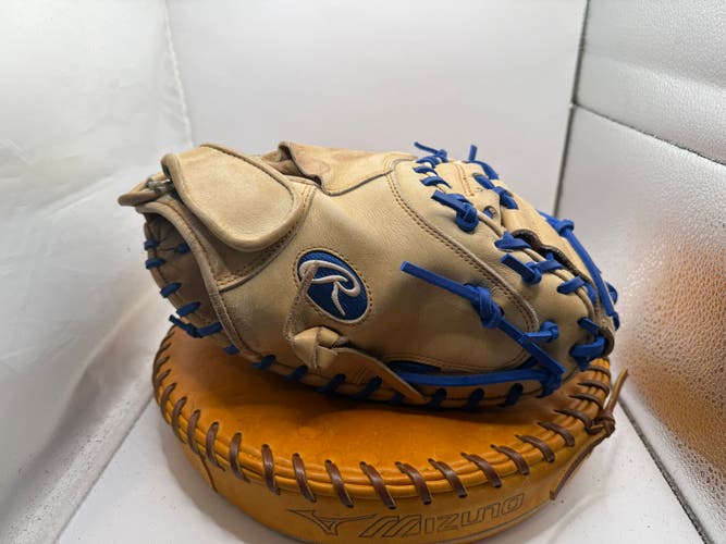Catcher's RH Rawlings Heart of the Hide Baseball Glove 32.5"