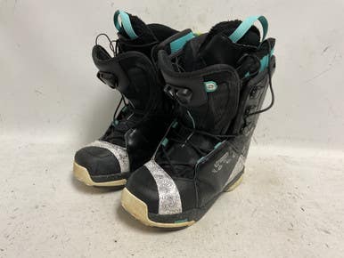 Used Salomon F20 Womens Snowboard Boots Black And White Senior 6.5 11855-s000198784